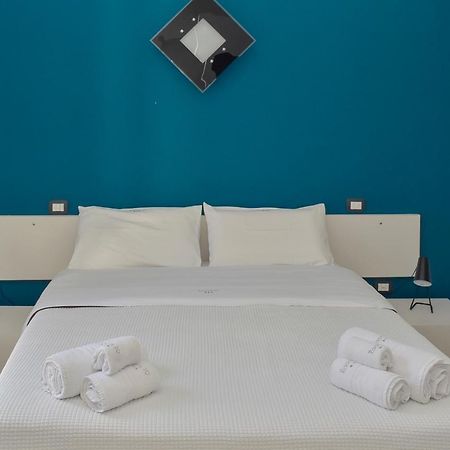 Rooms 19 - Rooms And Breakfast Palermo Exteriör bild