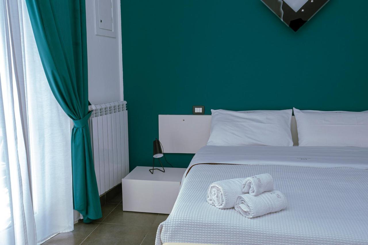 Rooms 19 - Rooms And Breakfast Palermo Exteriör bild