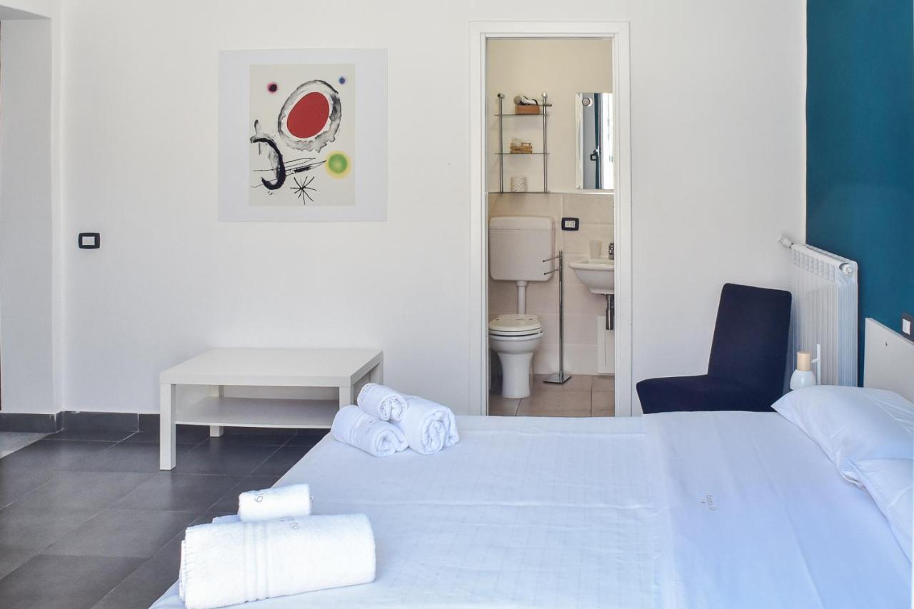 Rooms 19 - Rooms And Breakfast Palermo Exteriör bild